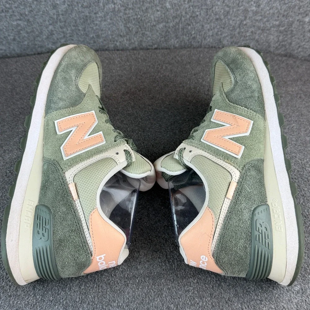 New Balance Women's Green & Peach 574 Sneaker